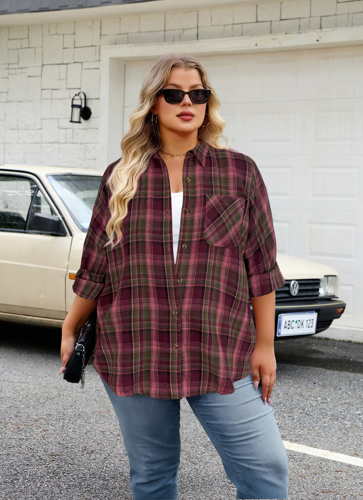 Plus Size Burgundy Plaid Button-Up Shirt G20