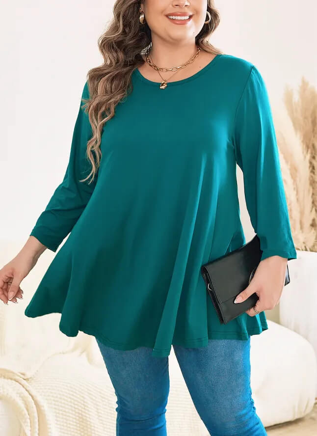 Elegant Plus Size Long Sleeve Tunic with Floral Design
