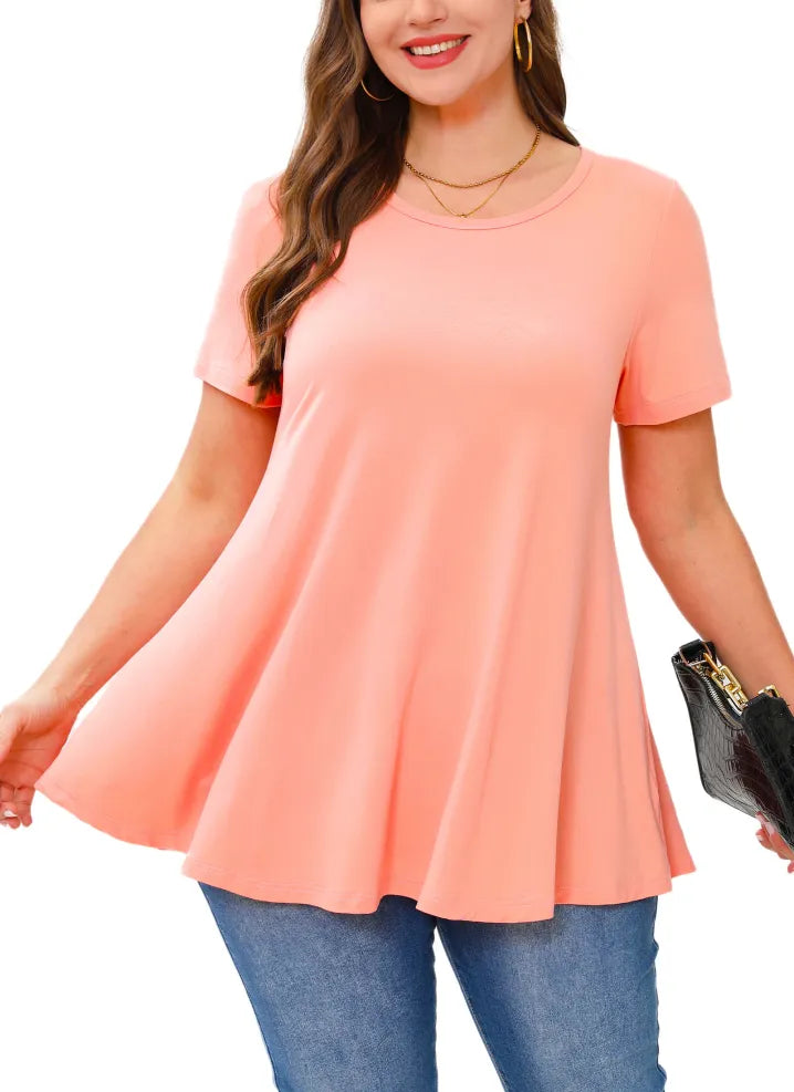 Summer Plus Size Tunic with Bold Floral Print
