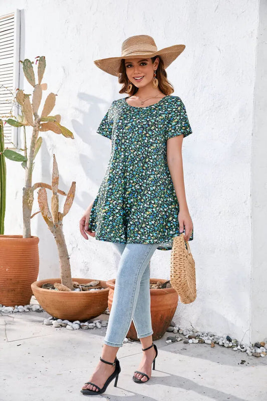 Elegant Long Sleeve Plus Size Tunic with Vibrant Floral Print
