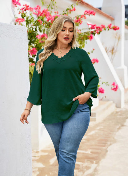 Women's Plus Size Floral Trim Tunic Top | 3/4 Sleeve V-Neck Blouse – Green J3